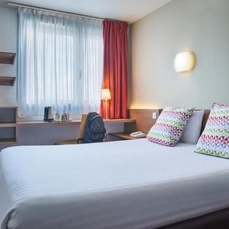Hotel Campanile Paris-Bercy Village